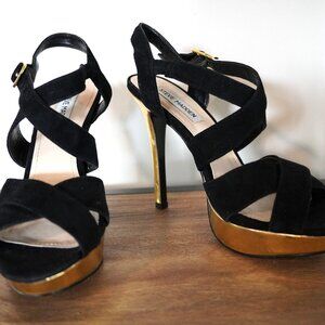 Steve Madden Tarrah Black Gold Heels